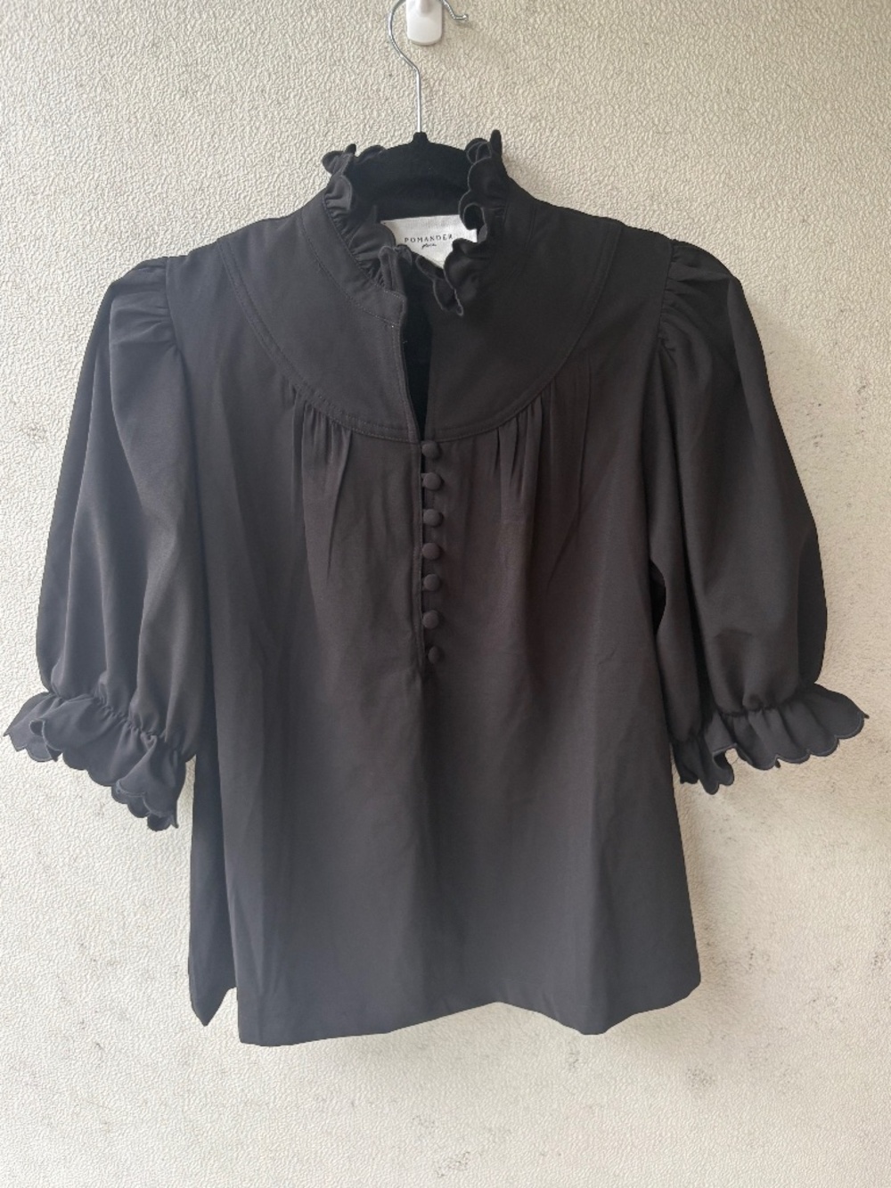 Pomander Place Selena Black Ruffle Puff Sleeve Blouse L